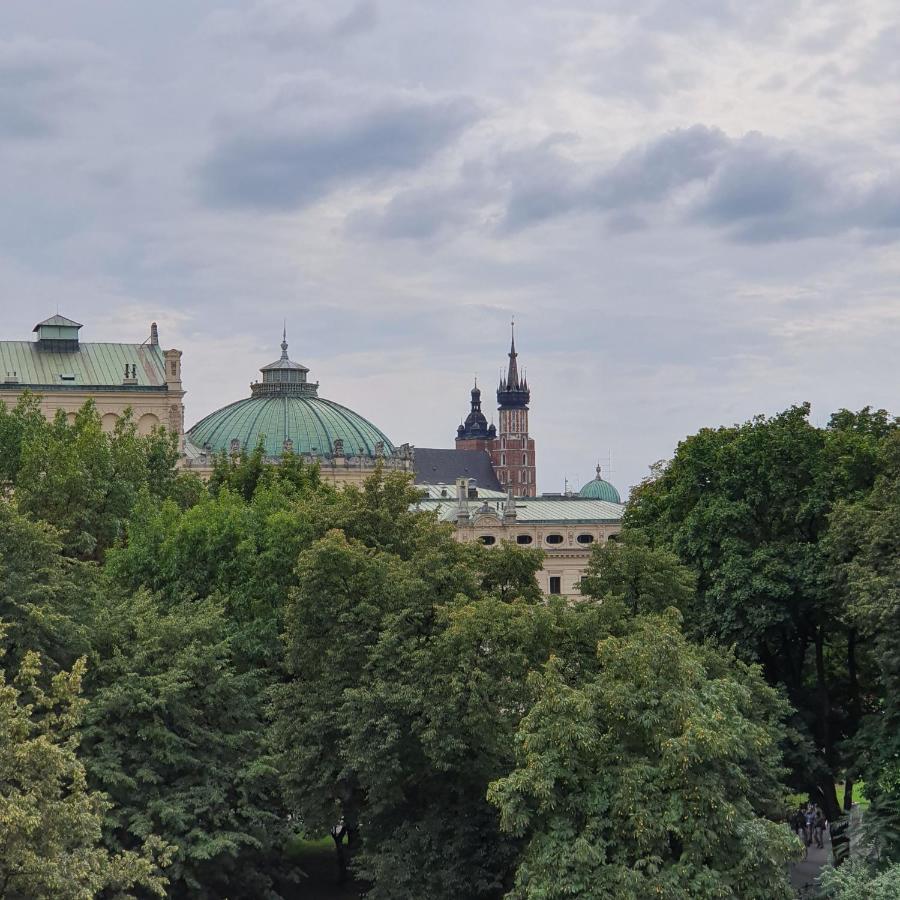 Hotel Polonia Краков Экстерьер фото